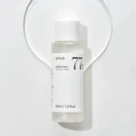 Anua Heartleaf Soothing Toner 40 ml bottle on display